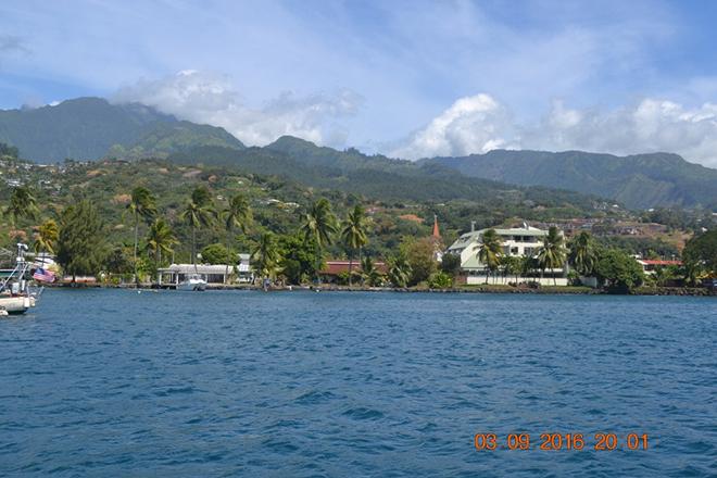 View from Tahiti Yacht Club anchorage © Andrew and Clare Payne